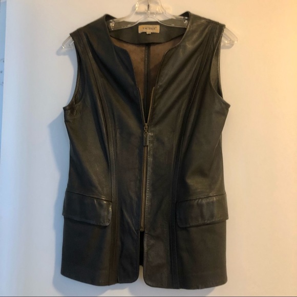 LEATHER VEST - Picture 9 of 10